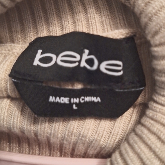 Bebe Beige Mock Neck Rib Knit Long Sleeve Buttons Women's Sweater Size L - Picture 9 of 10